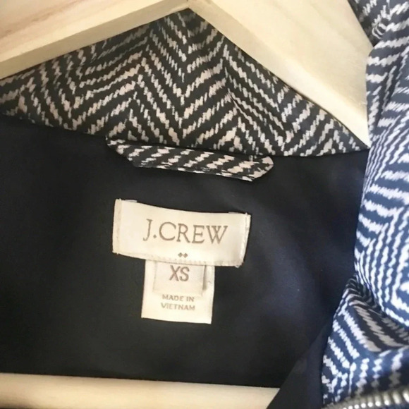 J.Crew Quilted Herringbone Puffer Down Vest - Picture 4 of 6